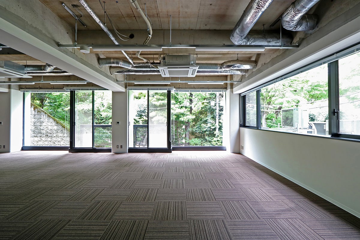 物件写真6｜愛宕オフィス | 緑豊かな愛宕神社の境内にあるオフィス空間