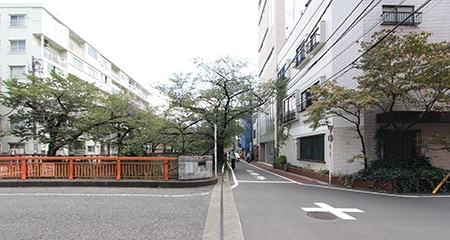 中目黒オフィス｜目黒川沿い1F空間