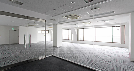 渋谷オフィス｜上層階バルコニー付き空間