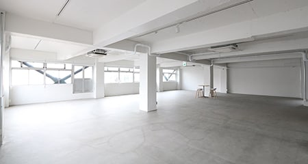 中目黒オフィス｜3面採光セミスケルトン空間