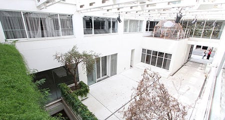 西麻布オフィス・店舗 | 元ブライダルレストラン居抜き、大型パティオ付き