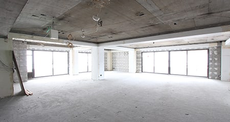 恵比寿オフィス｜恵比寿駅至近 バルコニー付きスケルトン空間