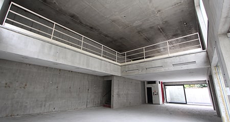 表参道オフィス・店舗｜天井高6Mテラス付きメゾネット空間