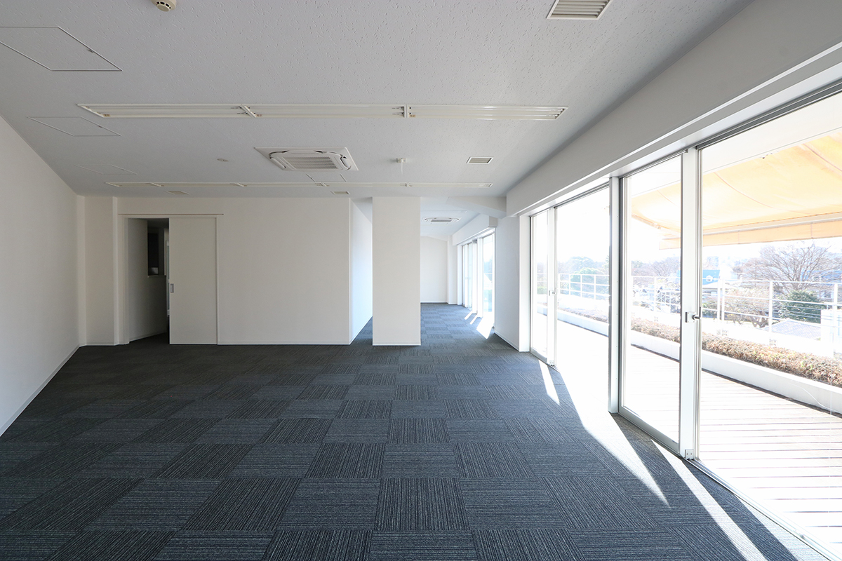 物件写真4｜青山一丁目オフィス | 大型バルコニー付き最上階空間