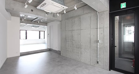 代官山オフィス｜築浅セミスケルトン空間