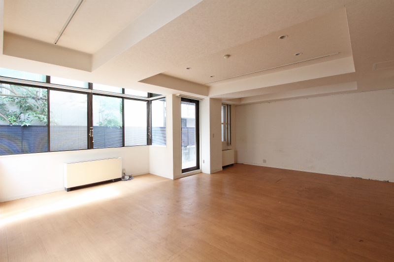南青山オフィス｜レジデンス仕様 SOHO空間