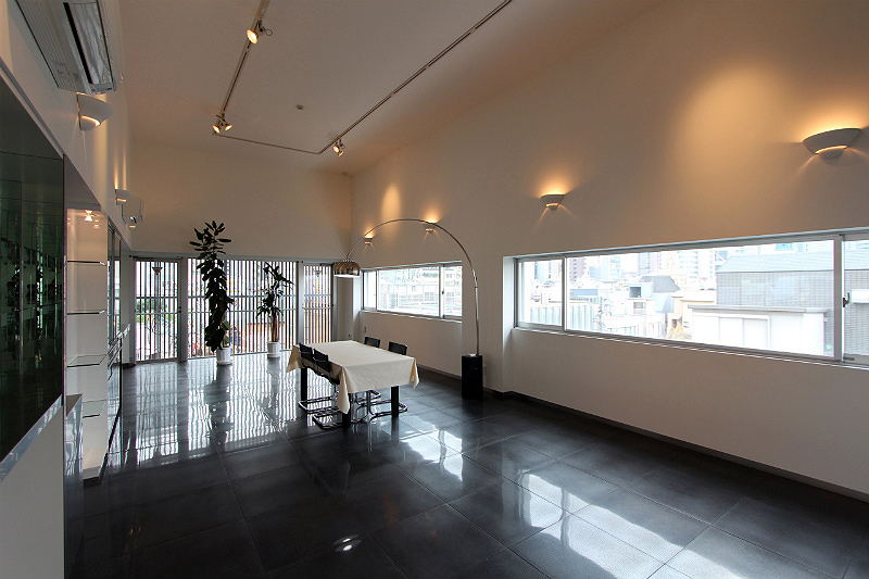 表参道で、Office Partyな日々