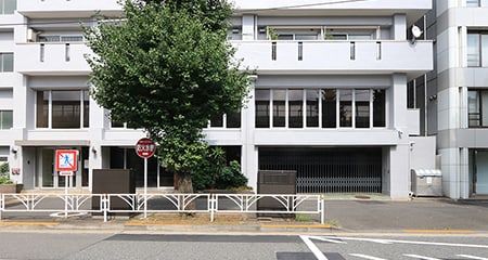 参宮橋オフィス｜駐車場4台分1-2F路面メゾネット空間