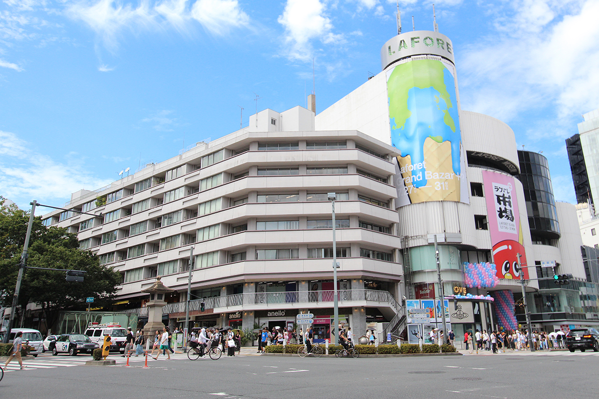 神宮前オフィス｜神宮前交差点を望む最上階角部屋