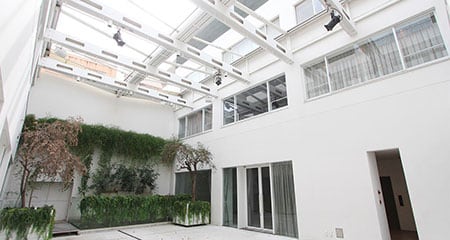 西麻布オフィス・店舗 | 元ブライダルレストラン居抜き、大型パティオ付き