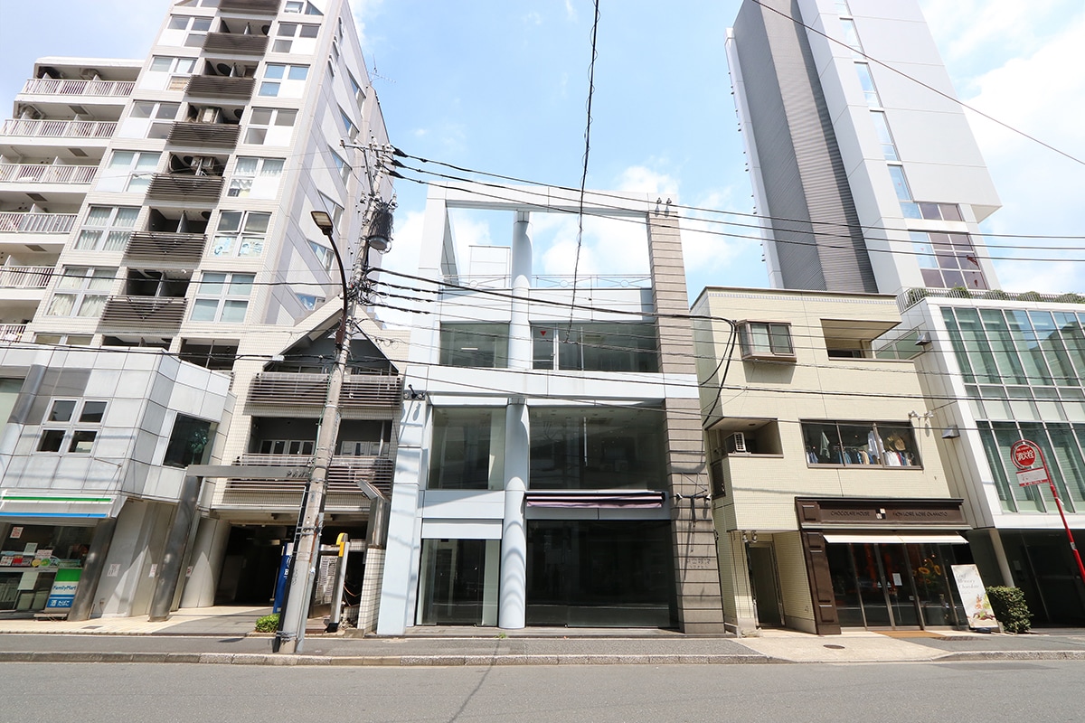 南青山オフィス・店舗 | 骨董通り沿い1棟ビル