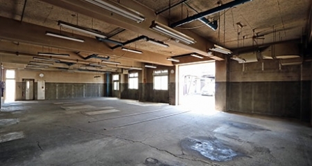 学芸大オフィス・スタジオ | 元鉄骨工場跡地1F