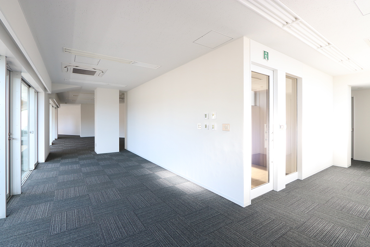物件写真8｜青山一丁目オフィス | 大型バルコニー付き最上階空間