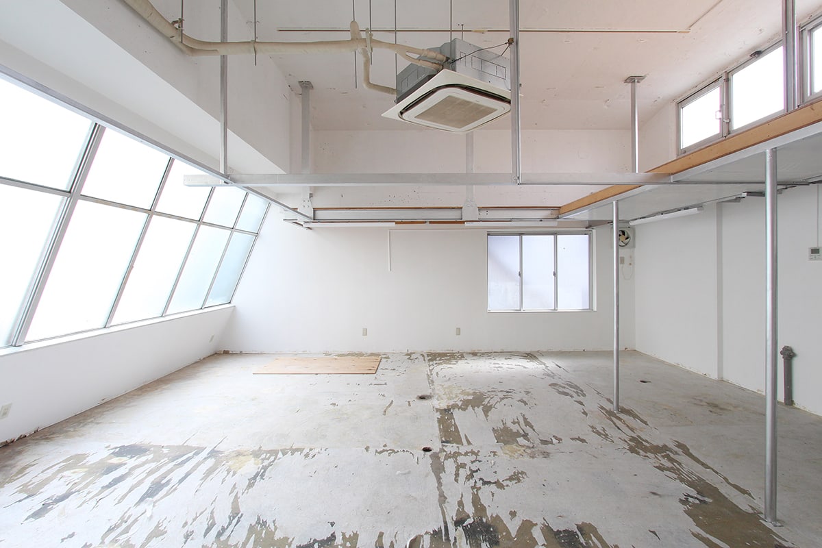 北青山オフィス｜天井高3.8ｍ 2F-3Fメゾネット空間