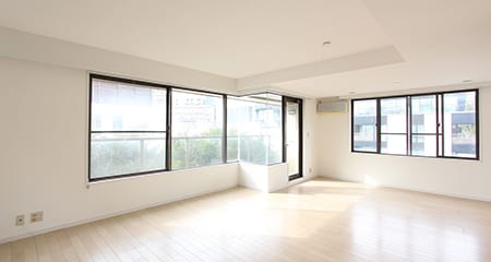 南麻布SOHO｜最上階 3面採光リビングのSOHO空間