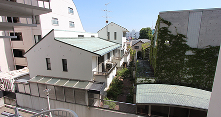 松濤オフィス｜レトロ 庭付き戸建て