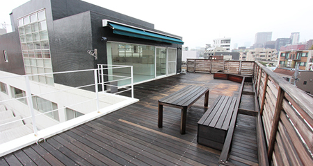 六本木オフィス | 最上階メゾネットSOHO 大型バルコニー付