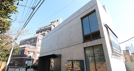 神宮前オフィス・店舗｜1棟貸し 声優専門学校の居抜き空間 