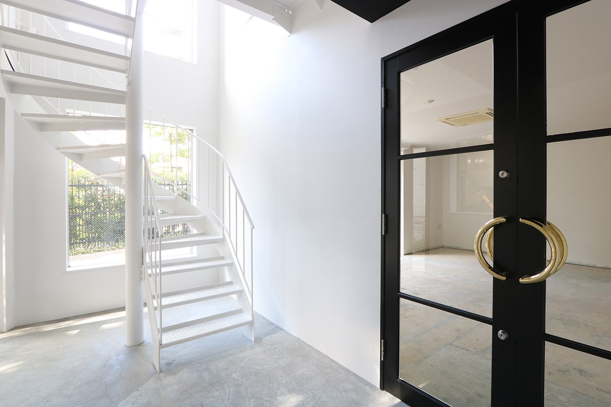 物件写真2｜白金台オフィス・店舗・SOHO | 雰囲気のある1棟デザイン戸建て
