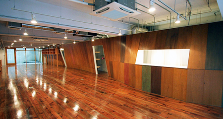 Floor and walls　02